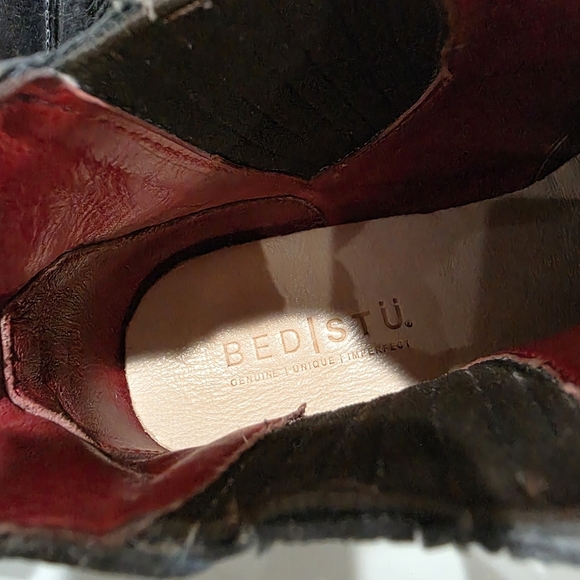 Brie II Ankle Bootie - Picture 6 of 9